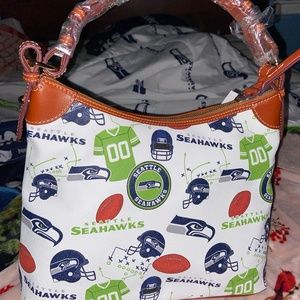 Purse donney